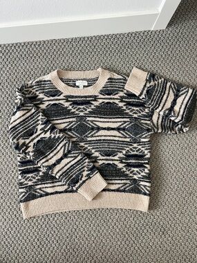 Lucky Brand Crewneck Sweater in Beige and Black Aztec Print